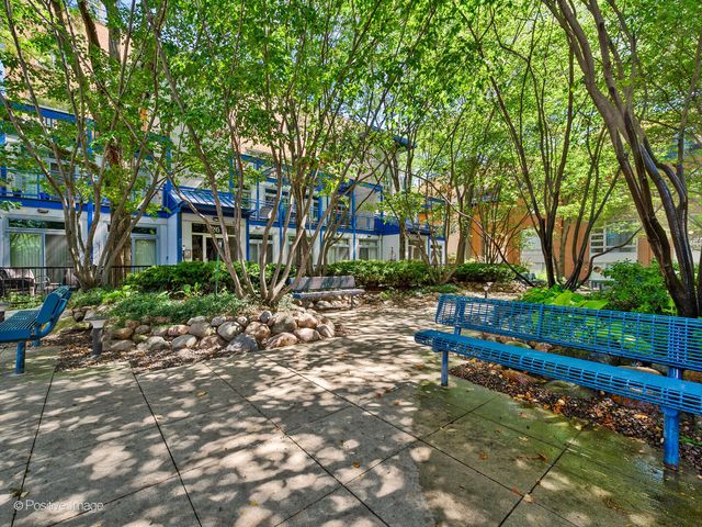 24 N May Street 333, Chicago, IL 60607