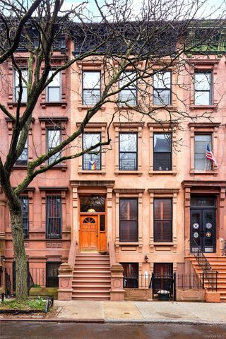 246 W 132nd Street, New York (manhattan), NY 10027