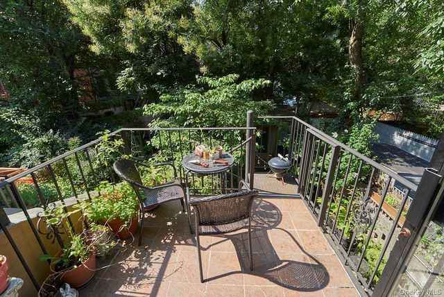 246 W 132nd Street, New York (manhattan), NY 10027