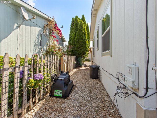 18485 Sw PACIFIC Dr Unit 89, Tualatin, OR 97062