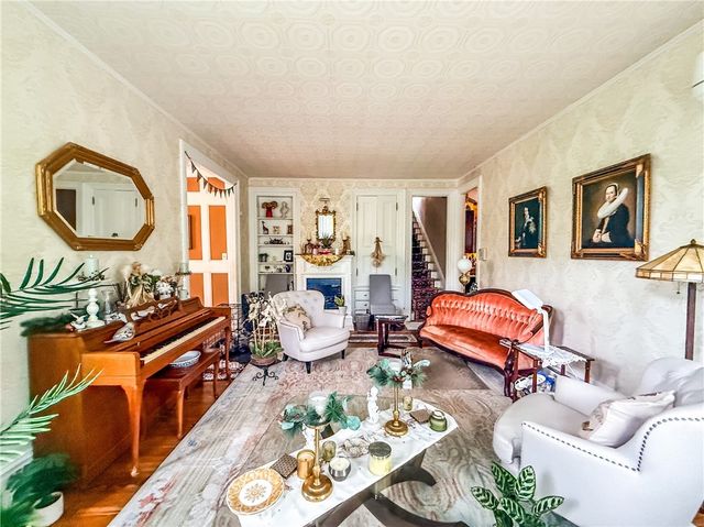 263 Maple Avenue, Victor, NY 14564