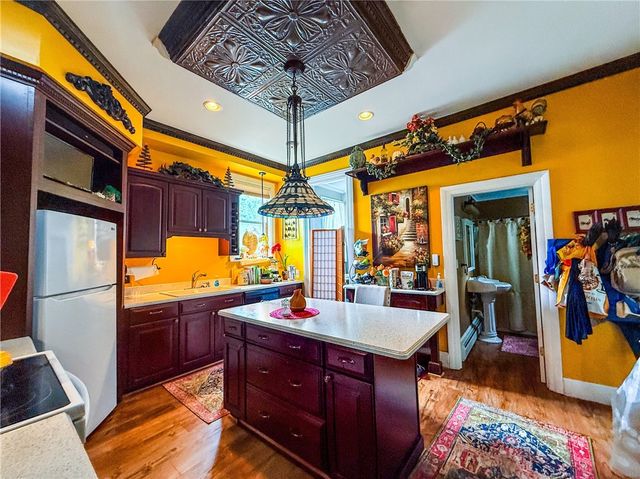 263 Maple Avenue, Victor, NY 14564