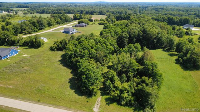 11 Lauren Lane, Dryden Township, MI 48428
