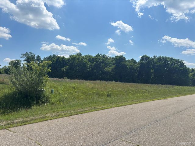 11 Lauren Lane, Dryden Township, MI 48428