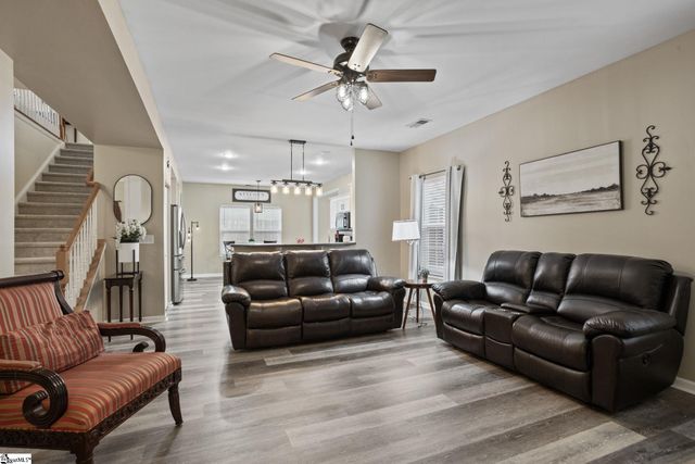 34 Madeline Circle, Taylors, SC 29687