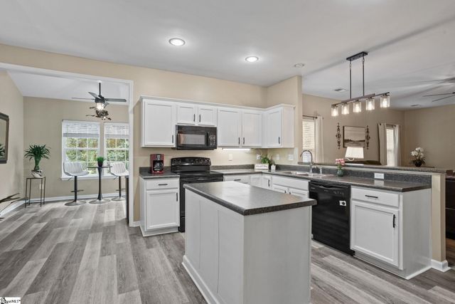 34 Madeline Circle, Taylors, SC 29687