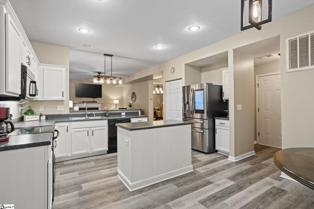 34 Madeline Circle, Taylors, SC 29687