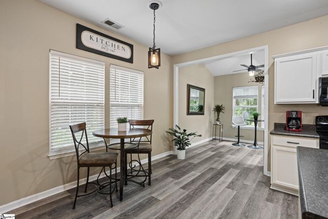 34 Madeline Circle, Taylors, SC 29687