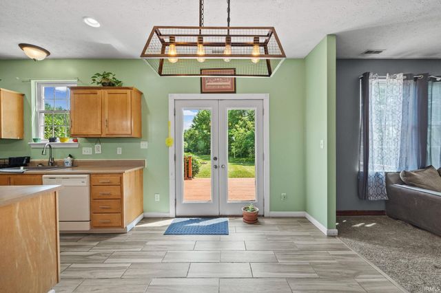 2038 E 850 S, Brookston, IN 47923