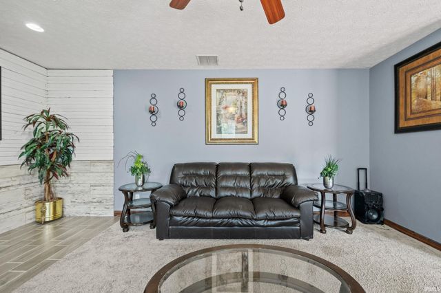 2038 E 850 S, Brookston, IN 47923