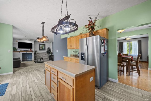 2038 E 850 S, Brookston, IN 47923