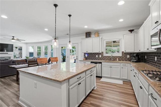 1025 Flagstone Way, Acworth, GA 30101