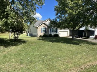 330 Akin St, La Vergne, TN 37086