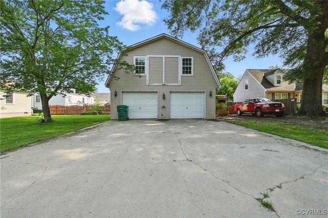 16 Sandston Ave, Sandston, VA 23150