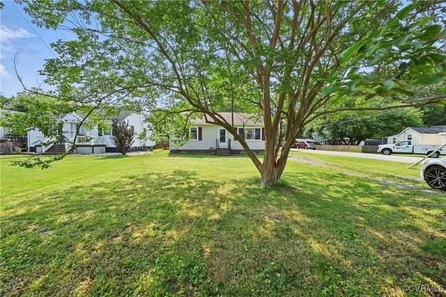 16 Sandston Ave, Sandston, VA 23150