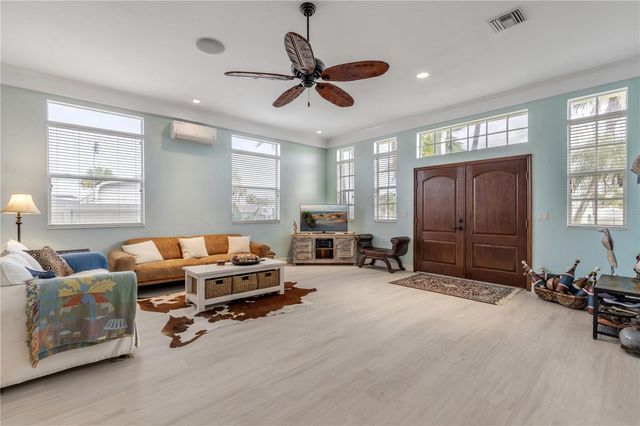 708 OCEAN AVENUE, New Smyrna Beach, FL 32169