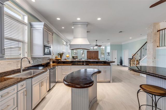 708 OCEAN AVENUE, New Smyrna Beach, FL 32169