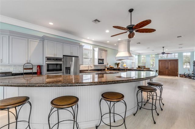 708 OCEAN AVENUE, New Smyrna Beach, FL 32169