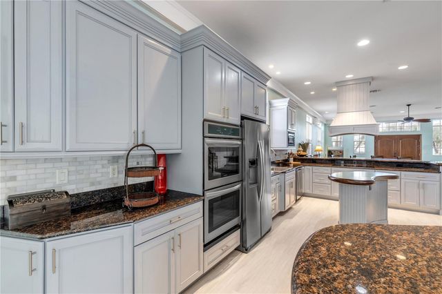 708 OCEAN AVENUE, New Smyrna Beach, FL 32169