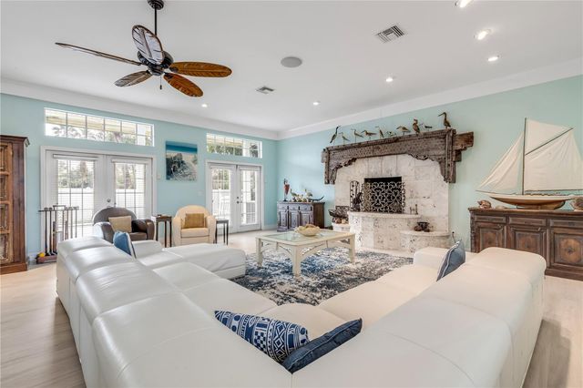 708 OCEAN AVENUE, New Smyrna Beach, FL 32169