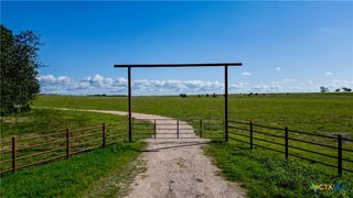 555 and 559 Bylerpool Road, Kingsbury, TX 78638
