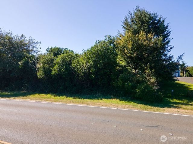 557 Ocean Shores Boulevard NW, Ocean Shores, WA 98569