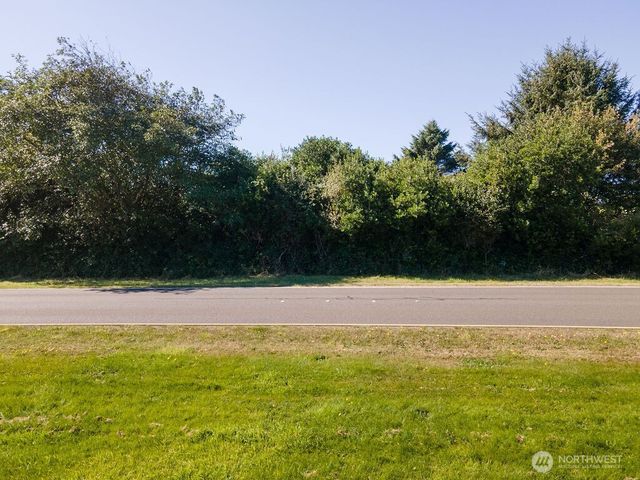 557 Ocean Shores Boulevard NW, Ocean Shores, WA 98569