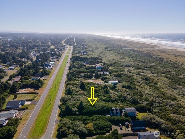 557 Ocean Shores Boulevard NW, Ocean Shores, WA 98569