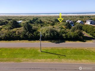 557 Ocean Shores Boulevard NW, Ocean Shores, WA 98569