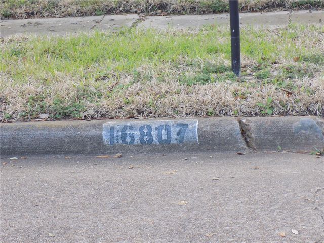 16807 Clan Macintosh Drive, Houston, TX 77084