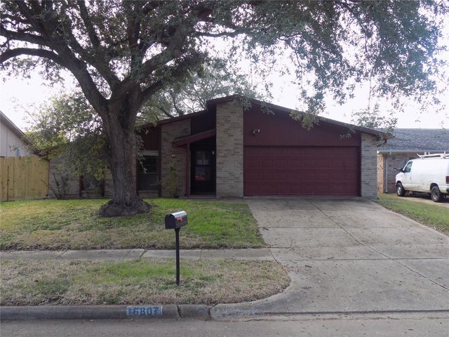 16807 Clan Macintosh Drive, Houston, TX 77084