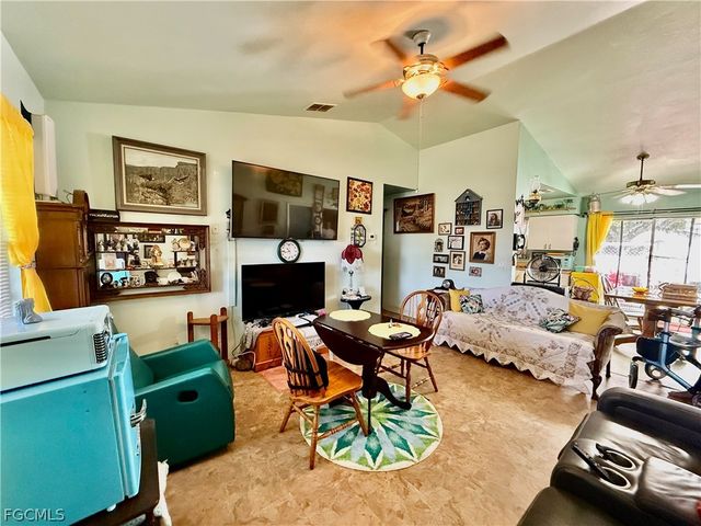 2253 8th CT, Lehigh Acres, FL 33936