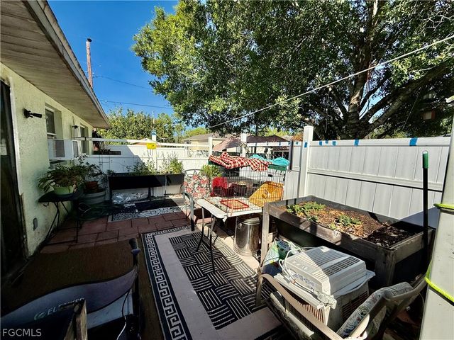 2253 8th CT, Lehigh Acres, FL 33936