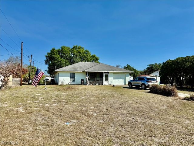 2253 8th CT, Lehigh Acres, FL 33936