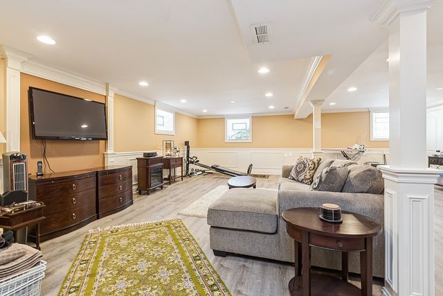 16421 Lee Avenue, Orland Park, IL 60467