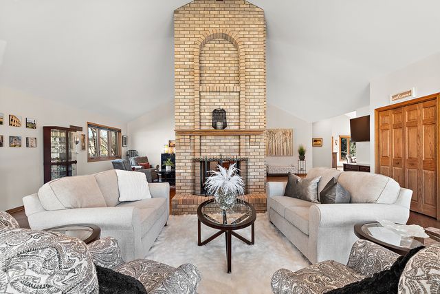 16421 Lee Avenue, Orland Park, IL 60467