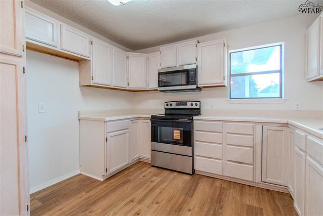 123 WESTVIEW LANE, Iowa Park, TX 76367