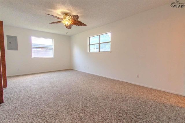 123 WESTVIEW LANE, Iowa Park, TX 76367