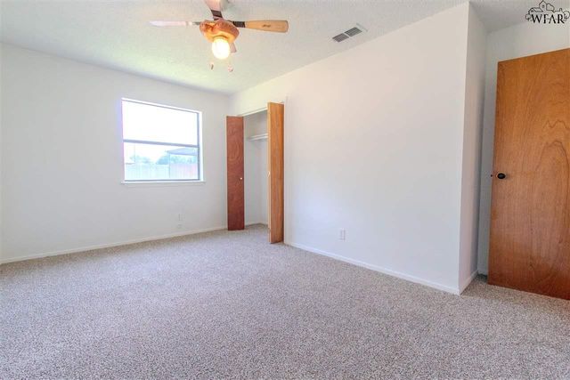 123 WESTVIEW LANE, Iowa Park, TX 76367