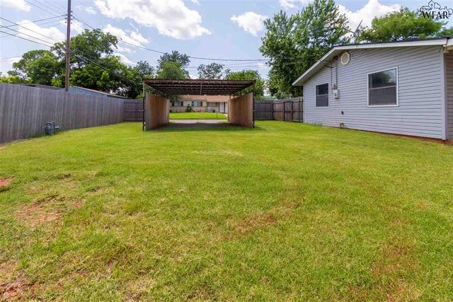 123 WESTVIEW LANE, Iowa Park, TX 76367