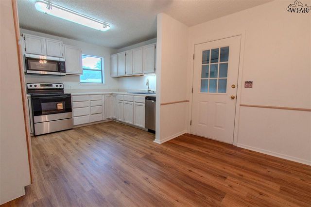 123 WESTVIEW LANE, Iowa Park, TX 76367