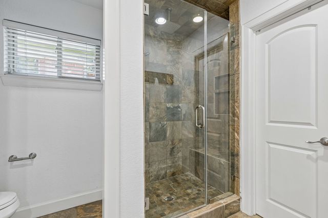 8709 Labron Avenue, Dallas, TX 75209