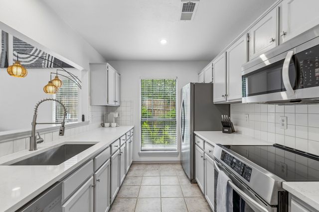 8709 Labron Avenue, Dallas, TX 75209