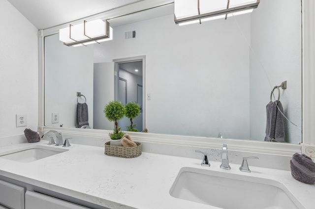 8709 Labron Avenue, Dallas, TX 75209