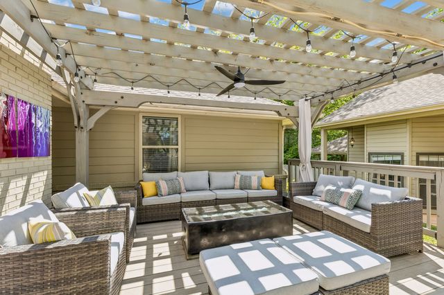 8709 Labron Avenue, Dallas, TX 75209