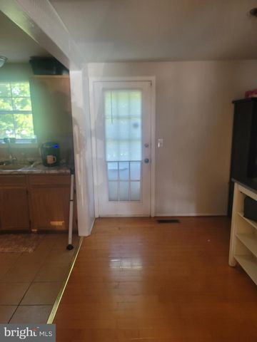 8311 FELSTED LN, Manassas, VA 20110