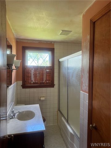 212 Rogers Avenue, Tonawanda, NY 14150