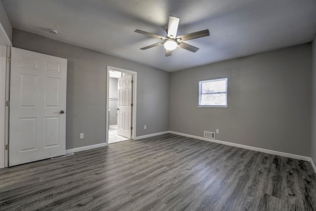 1416 7th ST SW, Minot, ND 58701