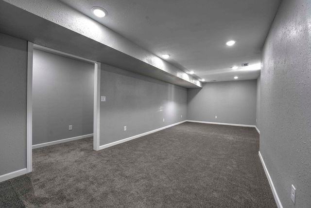 1416 7th ST SW, Minot, ND 58701