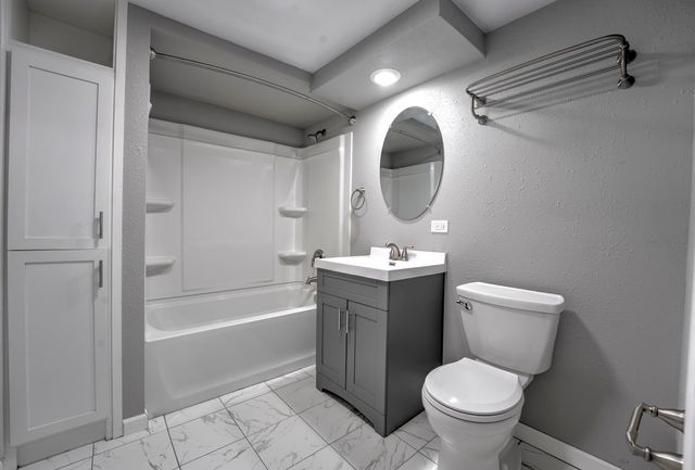 1416 7th ST SW, Minot, ND 58701